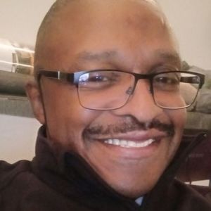 Meet your Posher, Daniel j